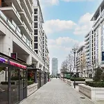 Luxury 2 Bedroom Flat In Chelsea Harbour, London