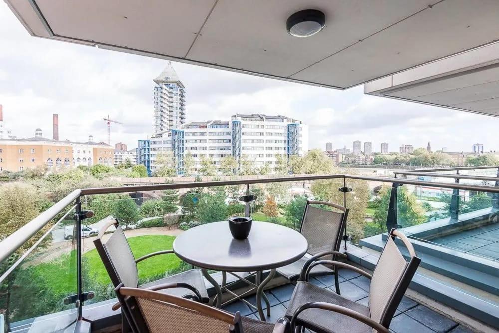 Luxury 2 Bedroom Flat In Chelsea Harbour,